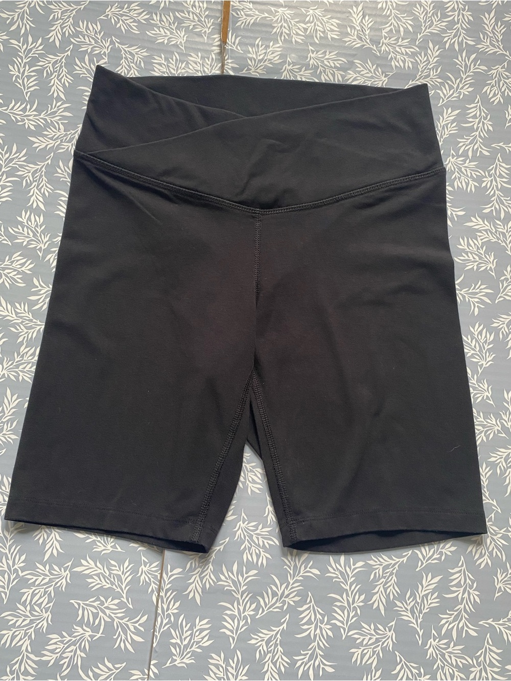 Old Navy Black Crossover-Waist Bike Shorts